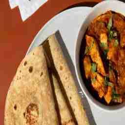 Chapathi [3 Pieces] With Chicken Curry