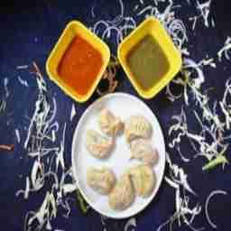 Veg Momos (7 Pcs)
