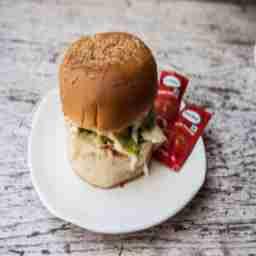Classic Chicken Burger With Mayo