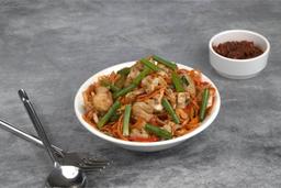 Chicken schezwan noodles