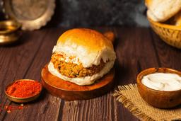 Crunchy vadapav