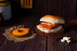 Spicy paneer vadapav with cheese