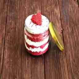 Red velvet jar cake