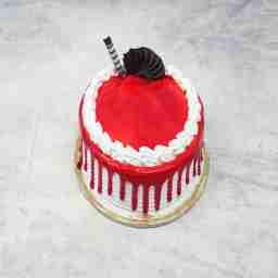 Strawberry cake eggless