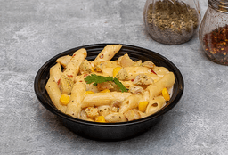 White sauce pasta (alfredo) chicken