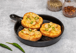 Cheese chilly garlic bread chicken