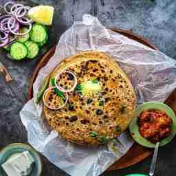 Paneer paratha