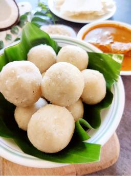 Rice dumpling/pundi (4 pcs)