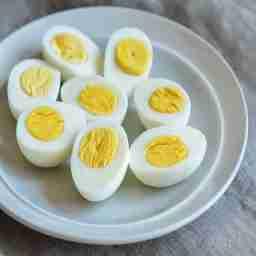 Boiled eggs (3 pcs)