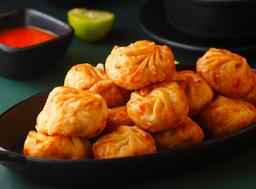 Veg fried momos