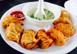 Chicken fried momos