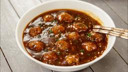 Vegetable balls in hot garlic sauce gravy
