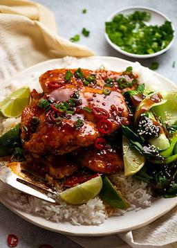 Chicken in hot bean sauce gravy