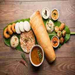 Idli vadai plain dosa meal box