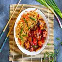 Chilly paneer + veg noodles