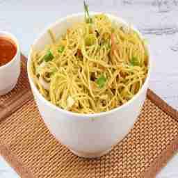 Veg hakka noodles