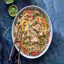 Double egg hakka noodles