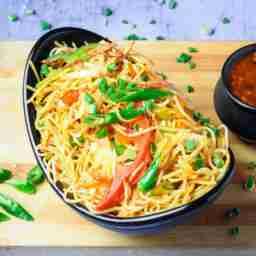 Chicken chilli garlic noodles