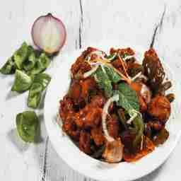 Boneless chilli chicken