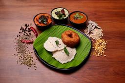 Idly vada