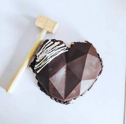 Dark chocolate heart pinata cake [pure veg]