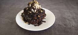 Chocolate titanic sundae