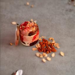 Dry fruits strawberry ice cream