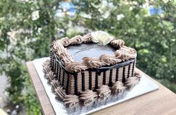 Mini creamy cake 250 gms eggless