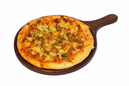 Seafood delight pizza
