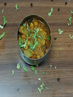 Veg curry ( lauki chana dal