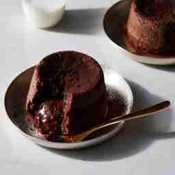 Choco lava molten cake
