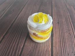 Pineapple jar cake
