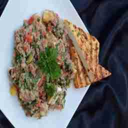 Grilled cottage cheese and quinoa salad