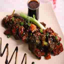 Stir fried chicken salad with teriyaki sauce