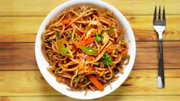 Veg chow mein (street style)