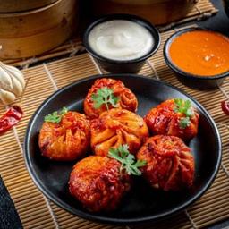 Veg momo - dragon tossed