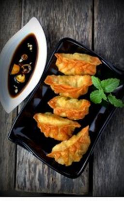 Chicken cheese fried momos