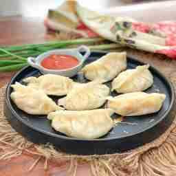 Veg cheese burst  steam momos