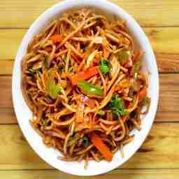 Veg chowmein spicy (street style)
