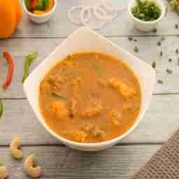 Chicken tossed in mustard sauce- starter.