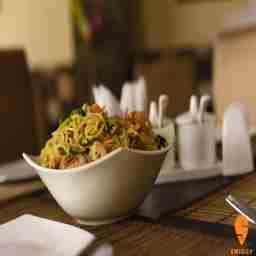 Chicken hakka noodles