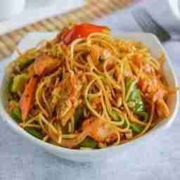 Chicken hong kong noodles