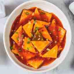 Paneer with hot garlic gravy