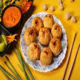 Veg fried momo