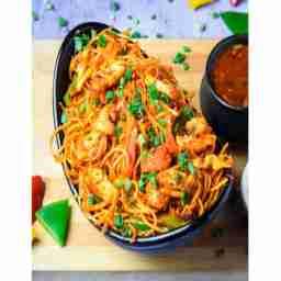Chicken schezwan noodles
