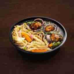 Veg hakka noodles + veg ball manchurian