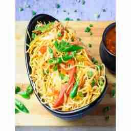 Chicken chilli garlic noodles