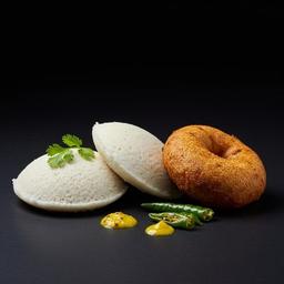 Idly (2) Vada (1)