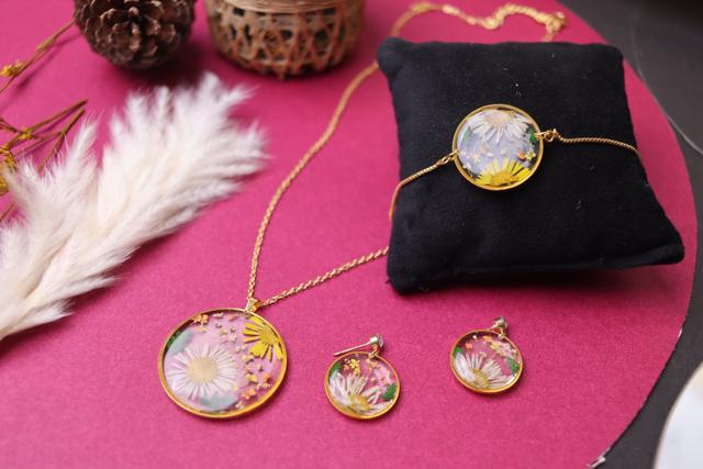 Specially Handcrafted jewelry set-Bracelet