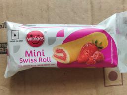 Winkies Mini Swiss Roll - strawberry 